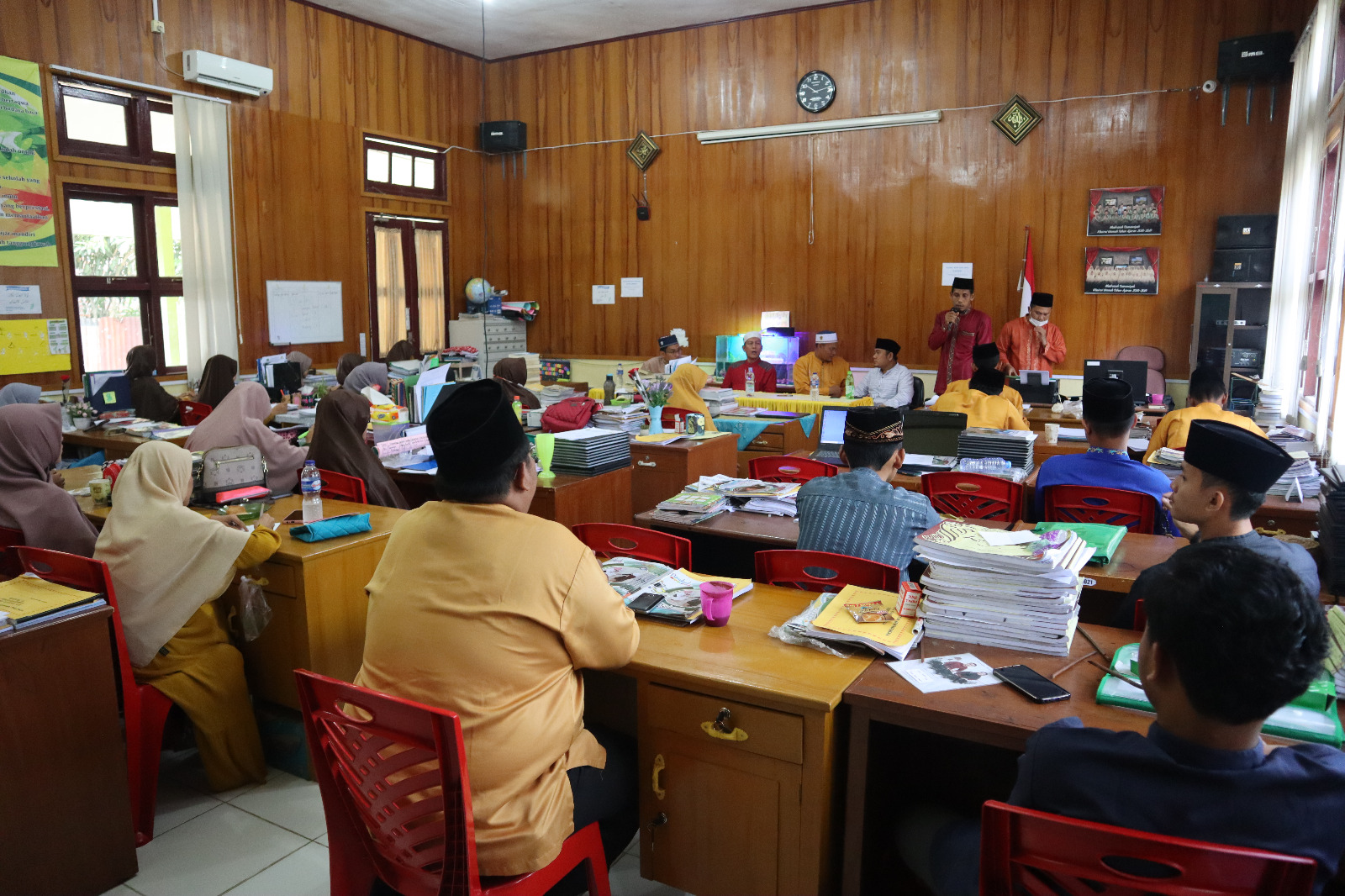 Ruang Kantor MA